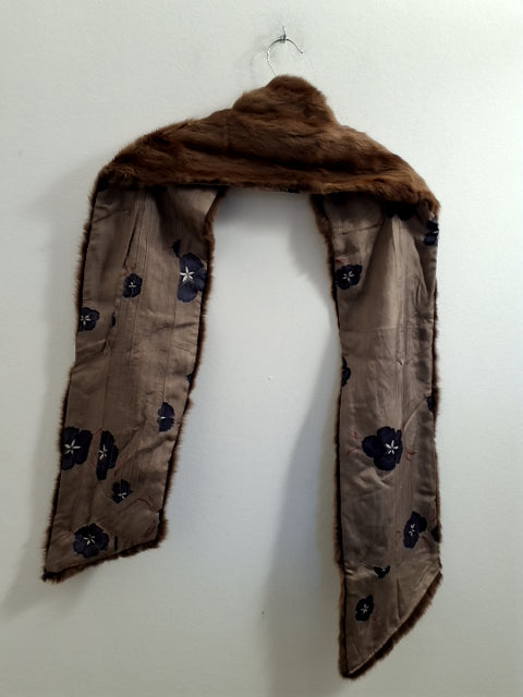 Ukendt mærke Ægte pels stola